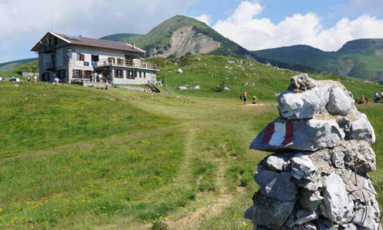 Pizzo Baciamorti e Rifugio Gherardi