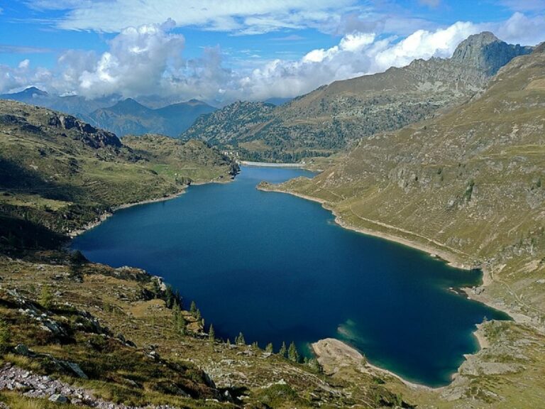 Laghi Gemelli e Pizzo del Becco
